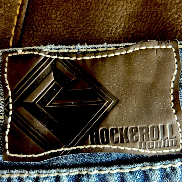 Men’s Pants - Picture 4 of 9